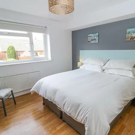 53 Burniston Road *
