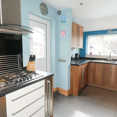 53 Burniston Road *