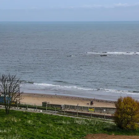 Holiday home 53 Burniston Road *