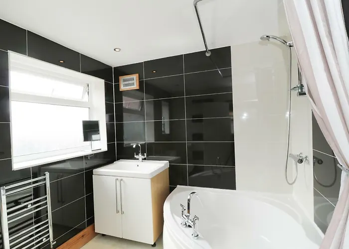 53 Burniston Road * 斯卡伯勒